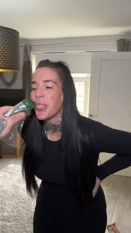 My boyfriend dares me to lick a mouldy cucumber that been in the fridge for about a month? #couplecomedy #couplegoals #couples #couple 