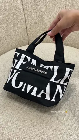 Classy Purse black is back!🖤 #JelajahRamadan #ramadanekstraseru #jastipthailand #jastipbangkok #gentlewomanbag #gentlewomanthailand #gentlewomanmicrobag 