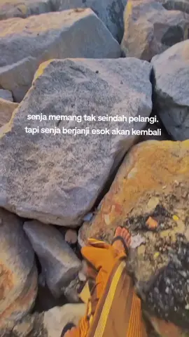 🫠🥹 #sadvibes #setorywa #sadvibes🥀 #sadsetory #sadsetory🥀😌#sadsong #katakata #sad #viralfyp #laguindia #foryou #foryoupage #4u #4upageシ #fyp #fypシ #fypシ゚viral #xybza #lewatfyp#lewatberanda #lewatberandamufypシ゚viraltiktok #berandafyp 