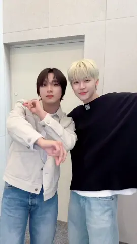 Who wants to #SipSipChallenge me? 👋 #HAECHAN #JAEMIN #NCTDREAM #Smoothie #NCTDREAM_Smoothie
