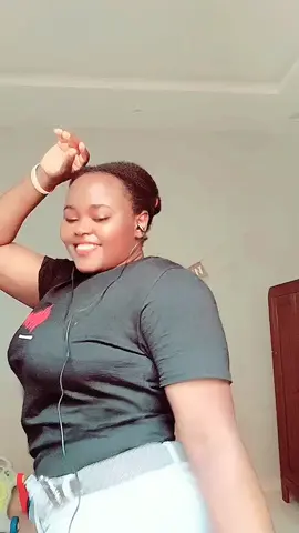 Replying to @sarah14rr #shamyk57 #wastline #dance #foryou #viral #tranding #shamyk5 #duet @Luo Sponsor 💵 @Cultura  @DjBoy Selector 