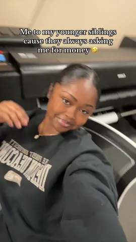 cause bbg money don’t grow on trees @lanii 🫶🏾 . #lemmeseeyougotowork #jokes #microinfluencer #siblingsbelike 