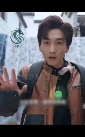 Xuyên không 2 thế giới chỉ bằng bức tường 😉#review #reviewphim #mereviewphim #xuhuong #fyp #xuhuongtiktok #phimhay #phimhaymoingay #phimtrungquoc #daophimtrung #reviewphimhay #phimngantiktok 