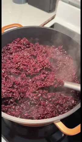 Happy Easter to you and your family!❤️ Thinking of what to make this holiday? Try this simple waakye recipe and thank me later😉❤️ #fyp #foryou #foryourpage #ghanatiktok🇬🇭 #waakye #ghanaianfood #localfood #ghanatiktokers🇬🇭🇬🇭🇬🇭 #easter 