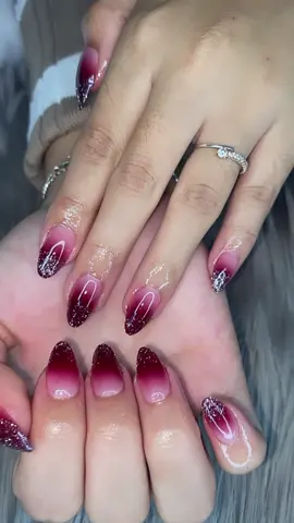 ##ombrenails #fypシ゚viral #maroon #nailart #gradasi