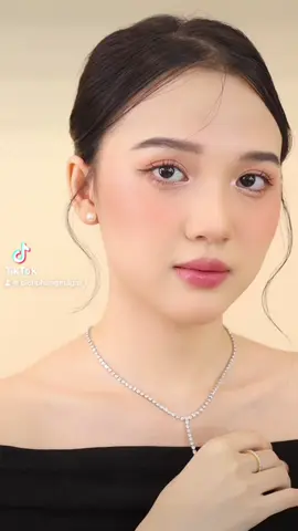 Fl kênh tiktok mình để xem nhiều makeup hơn nhé 🤗 #xuhuong #makeupdouyin #makeupnhenhang #makeupartist #tiemvangthuduc #makeupvinhomesgrandpark #makeupdepsaigon #makeupre #makeuptainha 