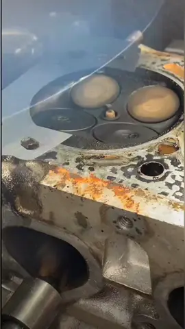 #carmechanic #engine #carlover #engine #mechanic #foryou #fyp #satisfying 