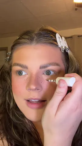 another tiktok review and im loving this product #fypp #freckles #tiktokshop #summermakeup 