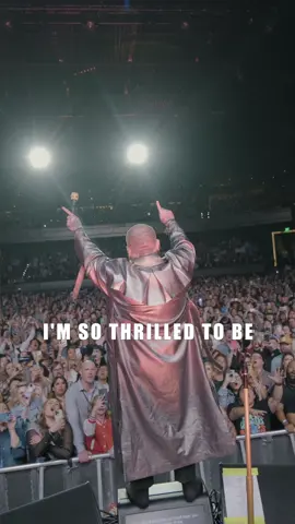I ain’t doin this 💩 for nothing  🎥: @Bryce Hall (not that one)  #teddyswims #soulmusic #concert #fyp #tour #tiktokviral #newmusic 