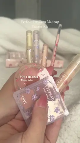 My daughter always asks for makeup and were always looking for the most natural tones and all the basics, this kit has everything at such a great price! 🌸🩷 #HiVi #MakeupKit #MakeupGiftBox #makeupessentials #TeenMakeupKits #StarterMakeup #NaturalMakeup #cleangirlaesthetic #cleangirlmakeup 