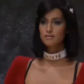 Yasmeen Ghauri for Anna Molinari #yasmeenghauri #catwalk #runwaywalk #fashion #model #foryou 