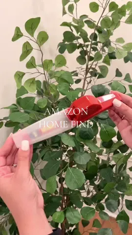 Link is in my bio to shop!🙌🏼 #amazonfinds #founditonamazon #amazonhome #amazonmusthaves #homehacks #walldecor 