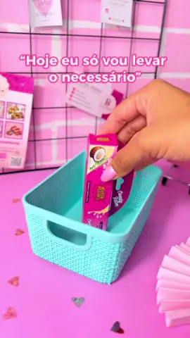 Vou levar só o NECESSÁRIO sim, confia 🫣💖 . #foryou #humor #viral #reelsinstagram #interação #comprinhas #produtosdebeleza #lojademaquiagem #paravocê #fy #aesthetic #explorar #ecommerce #fy #fyp 