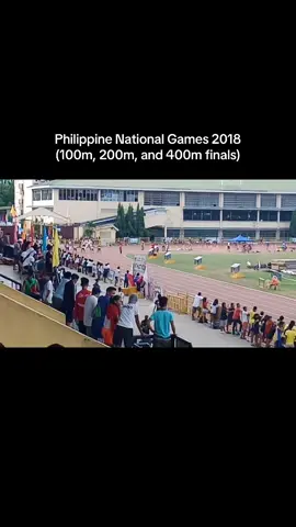 I was 16 during this time and got the 3 golds 🥇🥇🥇 in all sprint events. I remember being shocked that I was able to pull off this performace at that time.   #trackandfield #athletics #athlete #pinoyathletics #sprint #Running #takbo #atleta #training #philippinenationalgames 