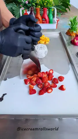 Mix fruits 🍓🥭 #icecream #asmr #satisfying #foryou 
