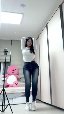 흰 티에 청스키니 ㅎ #fyp #04 