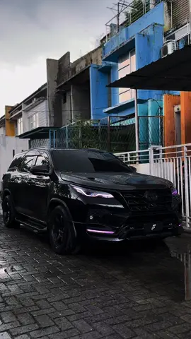 Soundnya buat candu #fortunermodifikasi #fortunerlover #fortunerindonesia #fyp #fypシ #cumicumidarat #dieselpower #CapCut 