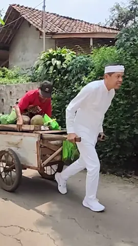 Bahagianya Aki penjual kelapa #kangdedimulyadi #kangdedimulyadichannel #dedimulyadi #dedimulyadi71 #fyp 