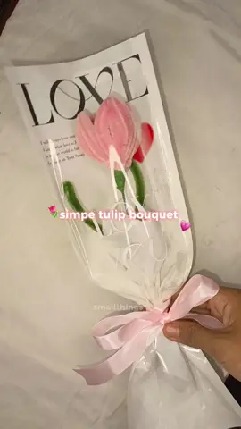 simple but cutiee (⁠≧⁠▽⁠≦)🌷 - - hai haiii gaiss, siapa ni yang nungguin tutorial tulip pipe cleaner??, wahh bisa banget tonton video ini yaa  see you next tutorial oll, babaaiii 🫣🫰🏻 #pipecleaners #kawatbulu #tulip #bouquet #bungakawatbulu #buketkawatbulu #tutorial 