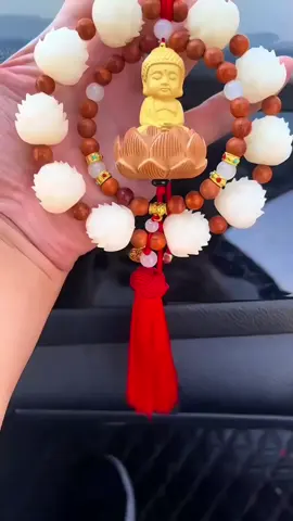 Vòng liên hoa Phật Thích Ca gỗ hoàng dương trang trí xe oto, khánh treo gương chiếu hậu oto mang lại bình an may mắn, trang trí nội thất oto sang trọng, tâm linh, vui vẻ, hỷ lạc #vonglienhoaphatthichcago #vonglienhoatuongphat #trangtrixehoi #vonglienhoatreooto #vonglienhoa #trangtrixeoto 
