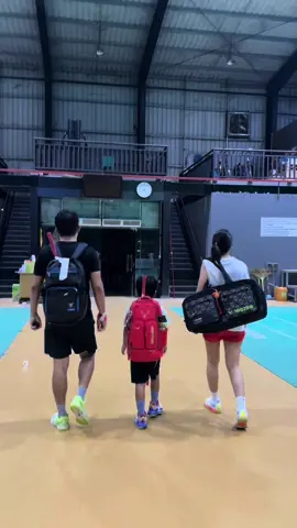 #👨‍👩‍👦👨‍👩‍👦🏸🏸✌🏾✌🏾#fyp 