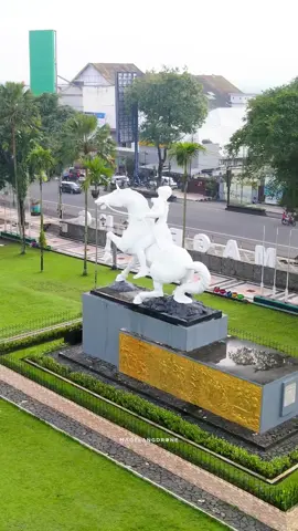 Ada yg rindu kota ini? MAGELANG #magelang #magelang24jam #magelangkotasejutabunga #kotamagelang #anakrantau #wizzbaker #rindurumah 
