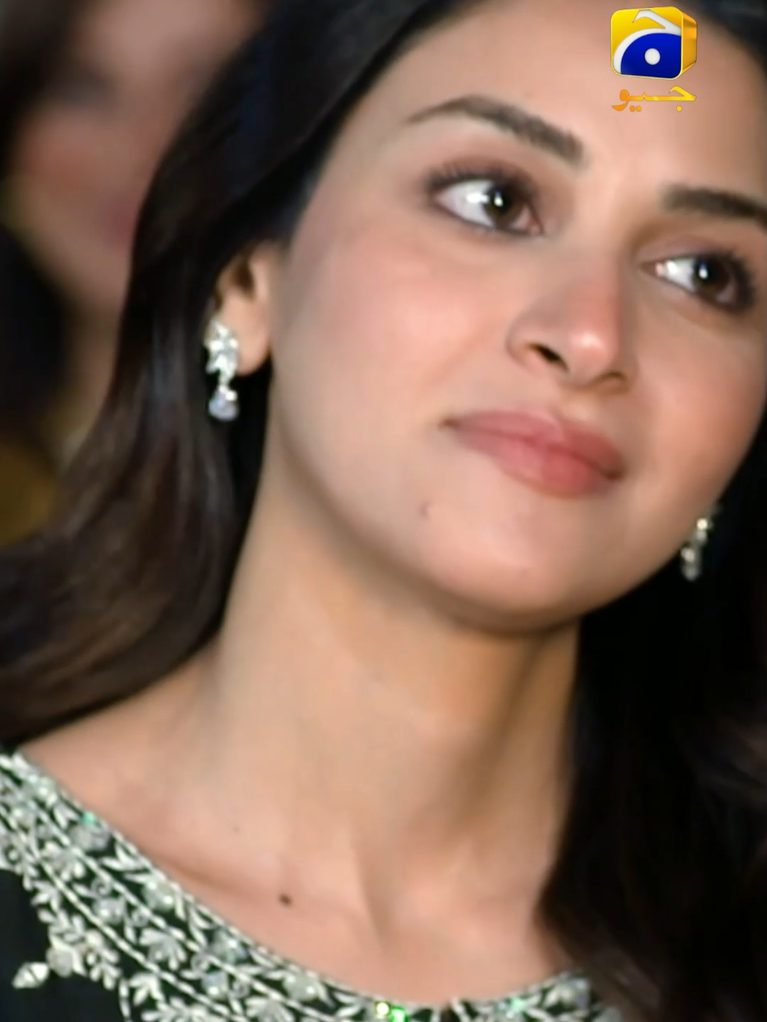 Sultan ne Asra ka gift lene se inkaar kar diya. #whattowatch #muneebbutt #anmolbaloch