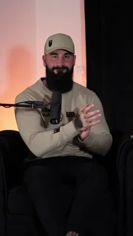 👏Gracias a todas y cada una de las personas que habéis hecho esto posible 👏👏👏  👉Próxima parada #japón @claudiamcampillo 💪 #beduckpodcast #gracias @Beardeduck 