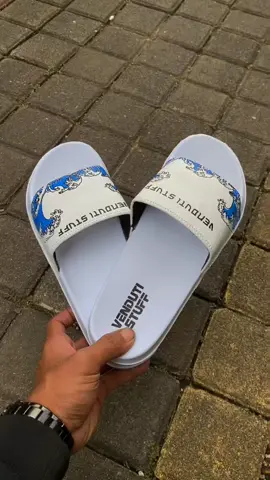 Sendal selop putih pria wanita original #sendalslop #sandalpria #sandalwanita #sendallebaran #sandal #sandalslipon #sendalmurah #fyppppppppppppppppppppppp 