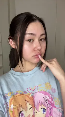 oh wow another makeup look w glitter definitely never been seen before 