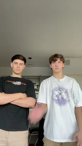 la historia de nuestra relacion 😮‍💨 #fy #parati #humor #couple #gay @alexyos 😇 