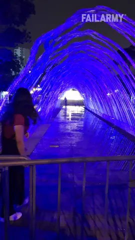 without bad luck... 🌊 #water #fountain #fail