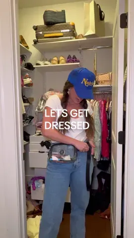 Cheer mom & baseball mom🤝🧡✨🫶🏼🧢#momoffour #letsgetdressed #getdressedwithme #baseballmom 