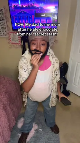 Whats he doing 😏😂#fyp #kimp0ssiblez #xyzbca #fypシ #trending #originalsound #comdey #jodapparel #viralvideo #viral #tabs #tabschocolate 