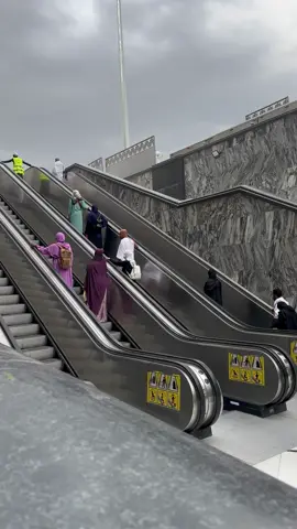 Anda baru saja keluar dari Pintu As Salam Gate Masjidil Haram Mekah. Insha Allah nanti ada yh nyusul … Aamiin #sinai_diponegoro #masjidilharammekkah🕋🤍 #umrahramadhan2024 #citylinkumrahpadang 
