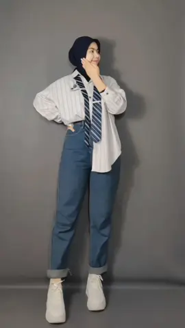 Nemu kemeja lucu bangett ada dasinya gituuu😭🫶 #kemejawanita #kemejaoversize #kemejakorea #kemejakoreanstyle #kemejaalakorea #fyp 