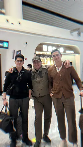 Bersyukur sekali selalu dikelilingi keluarga yang selalu menemani setiap perjalanan Verrell 😊