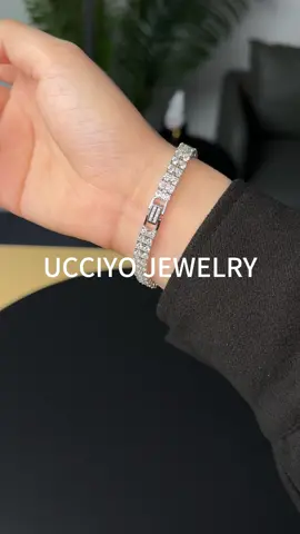 Moissanite tennis bracelet #moissanite #foryou #fyp #tiktok #trending #fashiontiktok #jewelry #mademebuyit #925sterlingsilver #bracelet #tennisbracelet #ucciyojewelry 