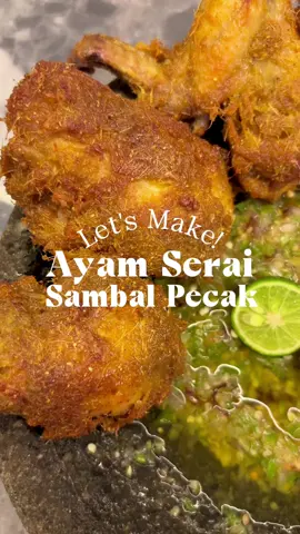 [Resep dibawah🔽] Gapernah bosen sm ayam goreng!!! Dan ga ketinggalan sambal yg bikin makin enakk🤩 Resep Ayam Serai: 5 potong ayam 1sdm lada bubuk 2sdm bumbu ayam kuning instan 2sdm Tepung Maizenaku @egafood.id  Bumbu halus: 3siung Bawang putih 1bh Serai Sambal pecak: Cabe rawit hijau sesuai selera 3siung bawang merah Tomat merah Bawang goreng Minyak panas 1sdt garam 1/2sdt gula #maizenaku #tepungjagung #sahabatdapurhebat #ayamserai #sambalpecak 