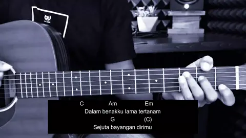 Semua tak sama - PADI Chord gitar mudah dan lirik lagu.  Arie setyo wibowo #padi #semuataksama #albumcover #gitar  #cover  #musik #chord #liriklagu #solomusica #fyp  #fypシ 