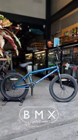 Wethepeople WTP ARCADE 20.5 TT Translucent Turquoise The Wethepeople Arcade is a top of the line BMX meant for going freestyle in the park and the streets. The classic cassette hub on this Wethepeople freestyle BMX provides you with a very direct power transfer. The frame is made from a mix of Hi-Ten steel and Chromoly, so it can handle a lot without breaking. The short chainstay is ideal for technical street riding since it helps making the setup very responsive and trick-friendly. The 3-piece crank is very durable and easy to maintain since you can replace either of the parts in case they break Short and responsive cranks arms, perfect for getting technical on your lines Pivotal seat system that allows you to adjust the angle of the seat Comes with holes to mount a gyro brake, so you don't have to worry about wires limiting your barspins A U-brake is included, meant to increase your safety The handlebar on this bike has a back sweep of 12° which is intended to ease the strain on your wrists It is equipped with classically sized 20