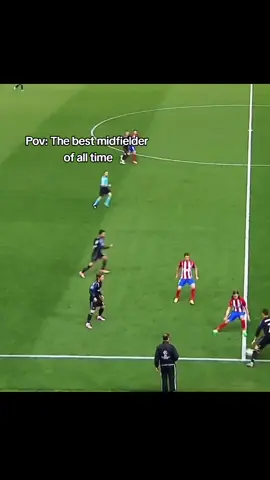 Luka Modrić 🇭🇷⚽ #modric #football #footballtiktok #fyp #foryou #fypシ #foryourpage #blowthisup #viral #goviral #lukamodric #croatia #realmadrid 