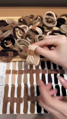 Thử ngay dây cột tóc mới này nhé , phụ kiện mà các chị em yêu thích #ocrv88 #review #daycottoc #daythuncottoc #chuncottoc #daythun 