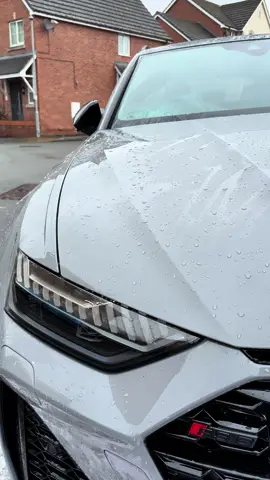 The BEST car drying towels! (FAIL at the end 😳) #detailing #audi #tiktokshop #satisfying #tiktokmademebuyit #bargain #carcare #fyp 