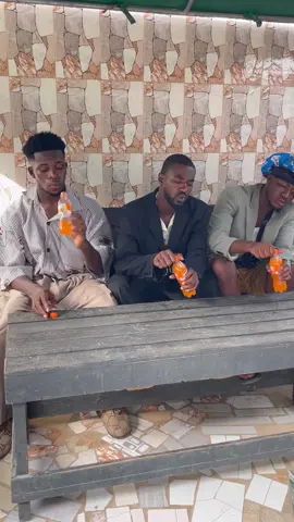 I need a caltion for this 😜😜😜😜 #prank #funny #laugh #makemefamous #comedy #worldwide #fyp #ghanatiktok🇬🇭 #comedyvideo 