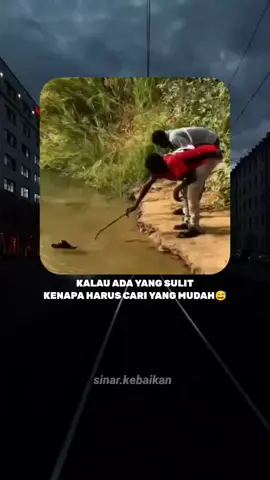 Untung lagi puasa😅 #fyp #fypシ #videolucu #videolucungakak #vudeolucubikinngakak lucu