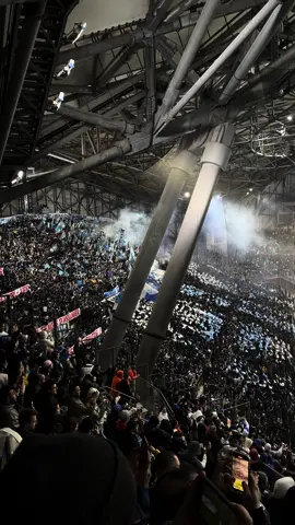 C’est donc ça le bonheur… #om #foot #footballtiktok #ultras #classique #velodrome #marseille #foryou #fyp #viral #xyzbca 