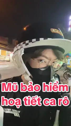 Mũ bảo hiểm nửa đầu hoạ tiết ca rô này trông thời trang, cá tính quá ta #review #admicro #muataitiktokshop 