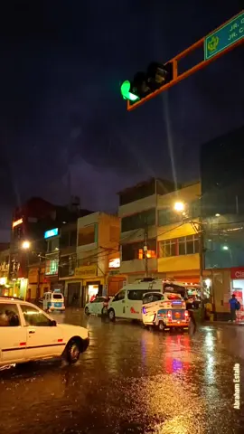 UNA NOCHE LLUVIOSA EN YUNGUYO ✨❤️🌂🧥🧣 @Estalla Producciones @𝙾𝙻𝙻𝙰𝚁𝙰𝚈𝙰 𝚃𝚅 🇵🇪♥️🎬  #viralvideo #yunguyo_puno_perú🇵🇪 #yunguyoviral #ollarayatiktok #tendencia #primicia2024 #viral_video #punotiktok #primicia2024 #EstallaProducciones #OllarayaTVelencantodelPueblo #estallaproducciones #2024tiktok #Viral #tendenciatiktok 