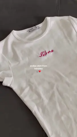 bershka zodiac shirt ⚖️❤️  #zodiac #zodiacsigns #libra #librazodiac #bershka #bershkaoutfit #bershkahaul #fy #fyp #viral #fashion #fashiontiktok #fashioninspo #style #zodiacsign #zodiactiktok 